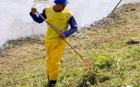 Imagem do post Prefeitura intensifica limpeza no Rio Ipitanga para reduzir risco de alagamentos em Lauro de Freitas