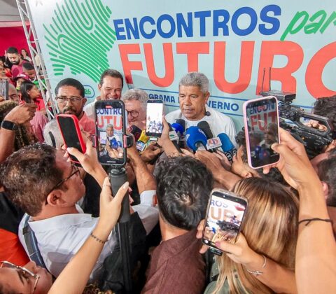 Imagem do post Jerônimo acusa ACM Neto de “usar” imagem de Lula e dispara: “Eles são o anti-Lula”