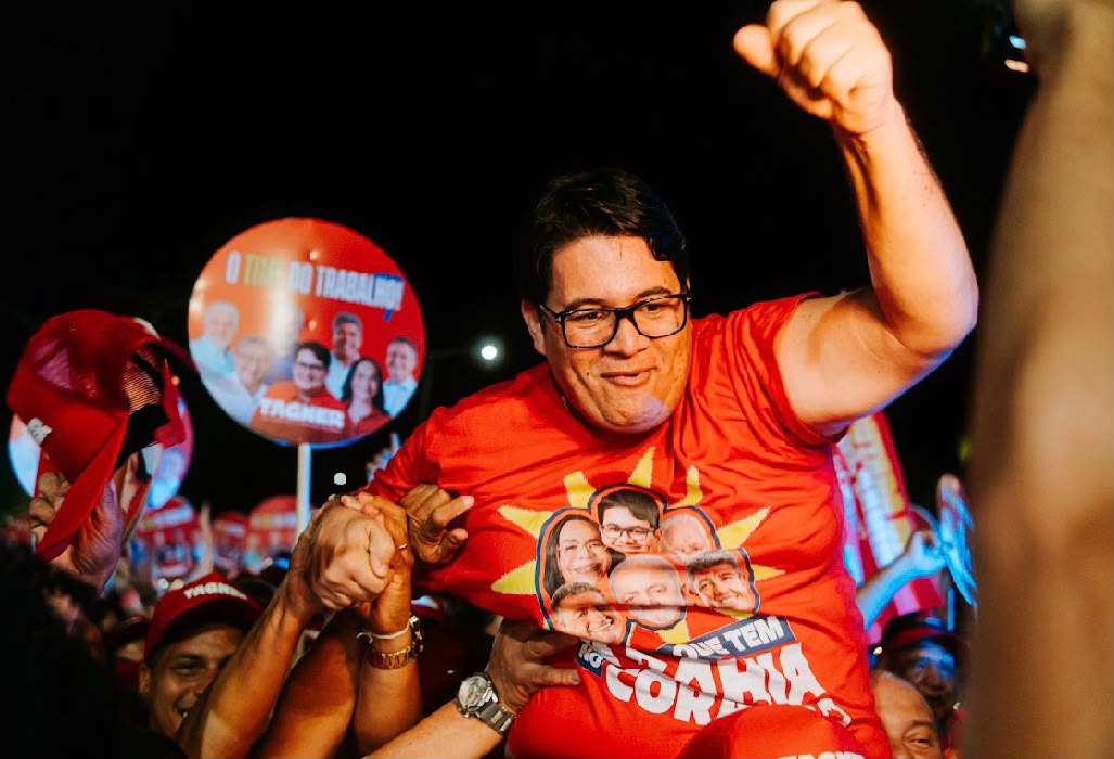 Tagner ganha apoio em PGP lotado e reforça força do PT em Camaçari