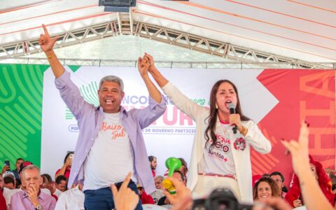 Imagem do post Ex-aliada de ACM Neto muda de lado e declara apoio a Jerônimo: “Será o grande vitorioso”