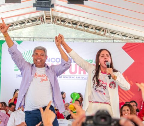 Imagem do post Ex-aliada de ACM Neto muda de lado e declara apoio a Jerônimo: “Será o grande vitorioso”