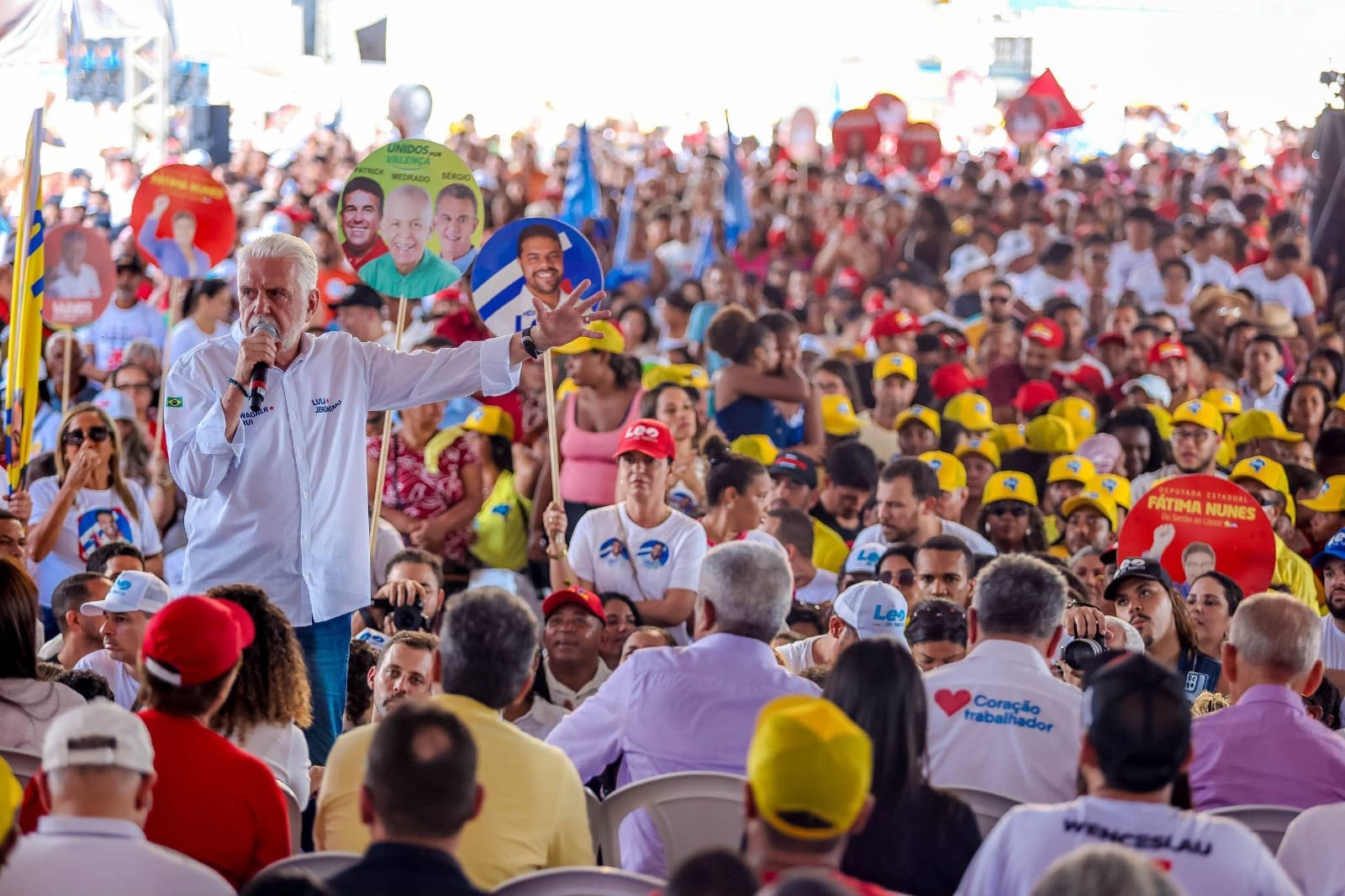 Wagner fala em “revolução positiva” e diz que Bahia se libertou do medo