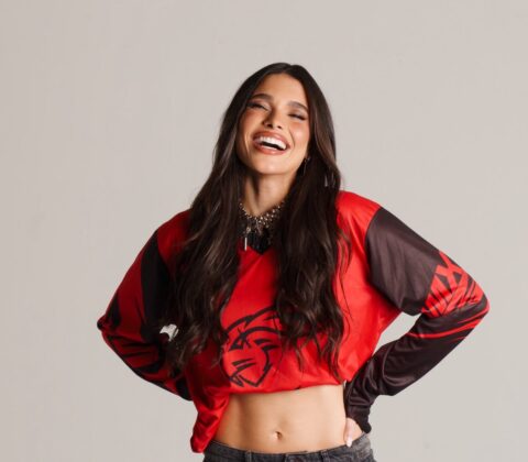 Imagem do post Lary fala sobre desafio de escrever seis faixas para “Equilibrium”, de Anitta