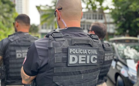 Imagem do post Quatro homens são presos por furtar cabos de cobre