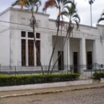 Prefeitura de cidade baiana abre 102 vagas com salários de até R$ 5,1 mil; veja como participar