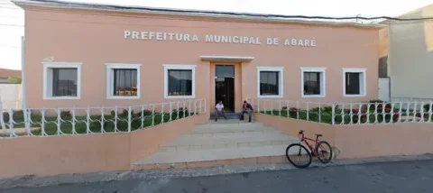 Imagem do post Prefeitura baiana abre concurso com 101 vagas e salário de R$ 3,2 mil; veja como participar