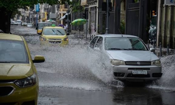 Chuva perde força e sol volta a aparecer em Salvador; veja a previsão para a semana