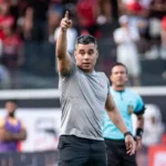 Vitória recusou amistoso contra time da Série A durante pausa, revela Jair Ventura
