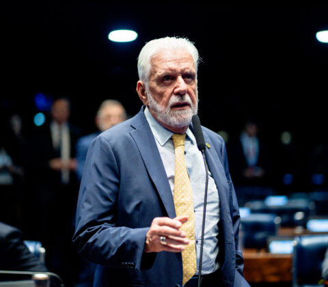 Imagem do post Jaques Wagner reage à fala de Caiado sobre “alforriar” a Bahia: “Saiu da alma dele”