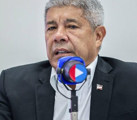 Imagem do post Jerônimo manda recado sobre eleições e diz: “O nosso compromisso é com a população”
