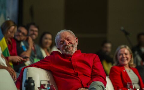 Imagem do post Pesquisa mostra Lula abrindo vantagem sobre Flávio Bolsonaro em disputa presidencial