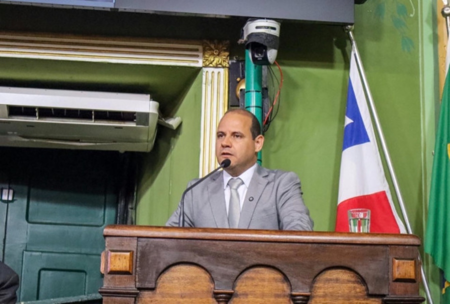 “Os vereadores precisam ter acesso às informações para exercer a fiscalização”, diz Randerson Leal sobre transporte público em Salvador