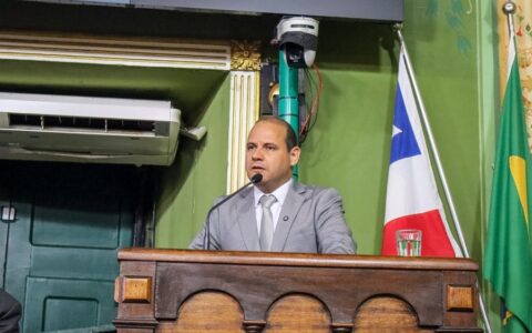 Imagem do post Randerson celebra lei estadual que proíbe exigência de CPF para descontos em farmácias na Bahia