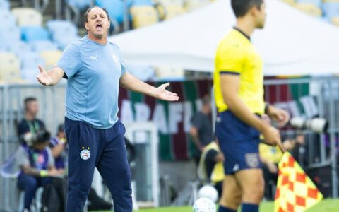 Imagem do post Rogério Ceni detona arbitragem após derrota do Bahia: “você vem aqui para ser otário”