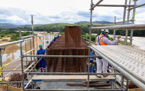 Imagem do post Obras da nova ponte sobre o Rio Jequitinhonha atingem 65% de execução no Sul da Bahia