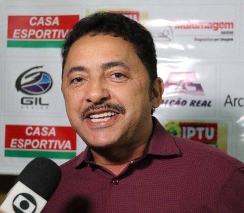 Imagem do post Roberto Carlos propoe lei de apoio a mães na Bahia