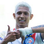 Bahia abre vantagem três vezes, mas leva empate da Chapecoense em jogo de seis gols