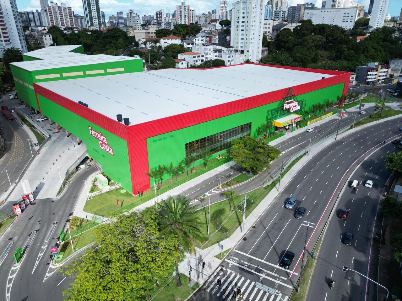 Dia dos Pais deve movimentar R$ 10,5 bilhões no varejo online em 2026
