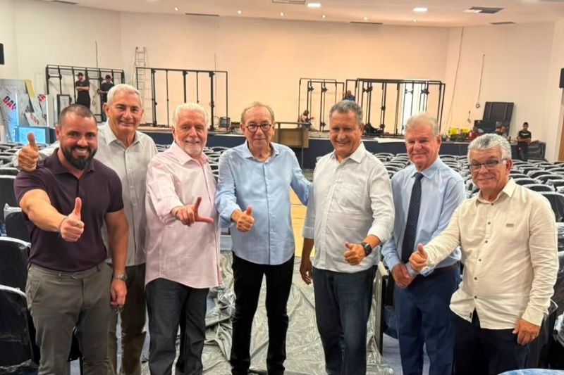 Wilson Cardoso recebe Jaques Wagner e Rui Costa em visita às obras da nova sede da UPB