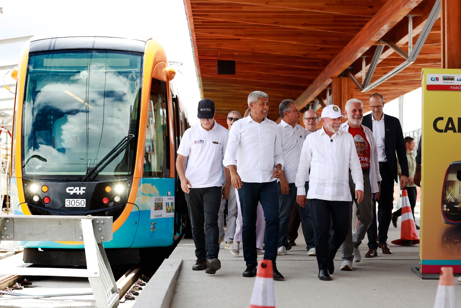 Expansão do VLT até o metrô é adiada e licitação fica para após as eleições