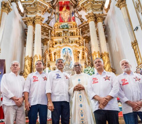 Imagem do post Jerônimo inicia campanha sob as bênçãos do Senhor do Bonfim