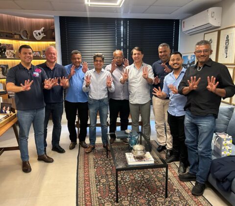 Imagem do post ACM Neto recebe apoio de ex-prefeitos de Mansidão que votaram em Jerônimo