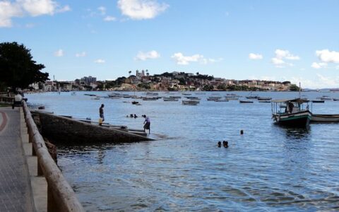 Imagem do post Homem é morto a tiros e encontrado boiando na praia da Ribeira