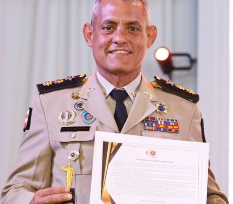 Imagem do post Após deixar ranking de cidade violenta,  comandante faz alerta à população de Camaçari