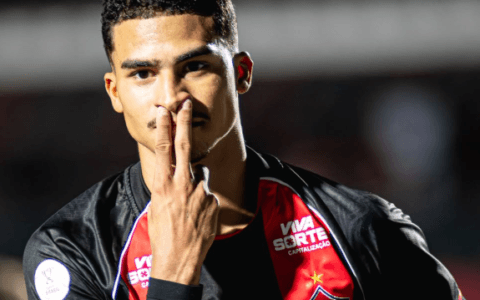 Imagem do post Vitória atropela o Athletico-PR e avança às quartas da Copa do Brasil