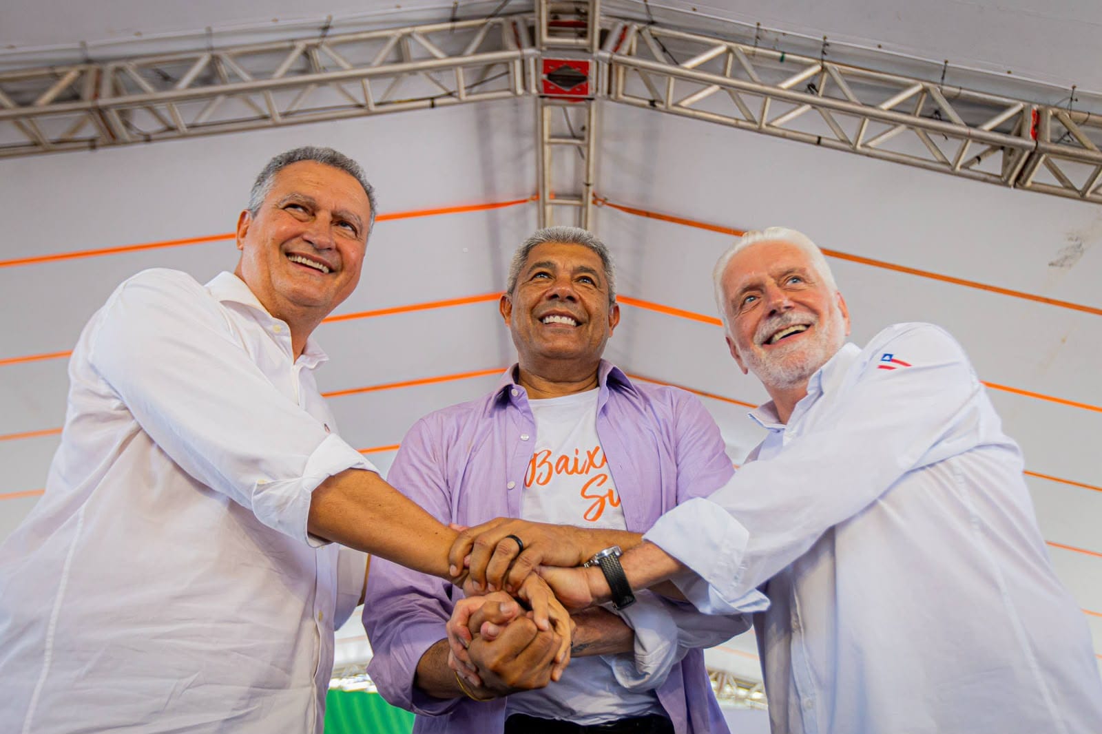 Jerônimo celebra convenção com 30 mil pessoas: “A Bahia se encontrou aqui”