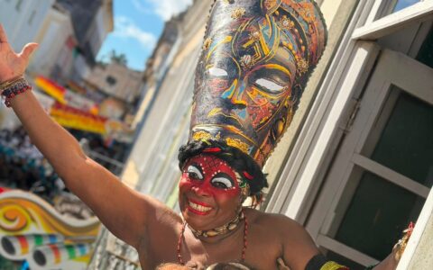 Imagem do post 15ª Feijhoada da Negra Jhô celebra a cultura afro-brasileira com música, gastronomia e cortejo no Pelourinho