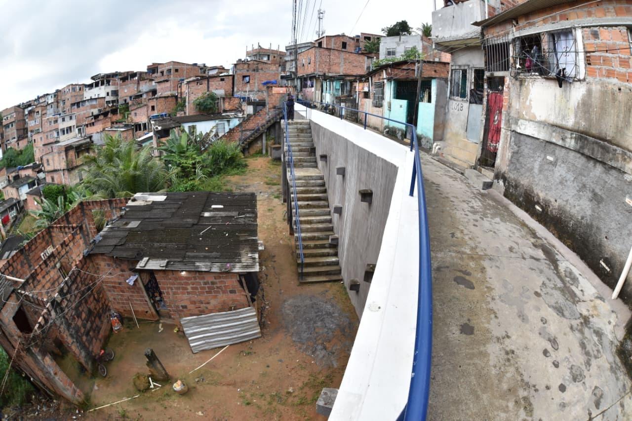 Salvador contabiliza 608 encostas protegidas e deve chegar a 640 com obras em andamento
