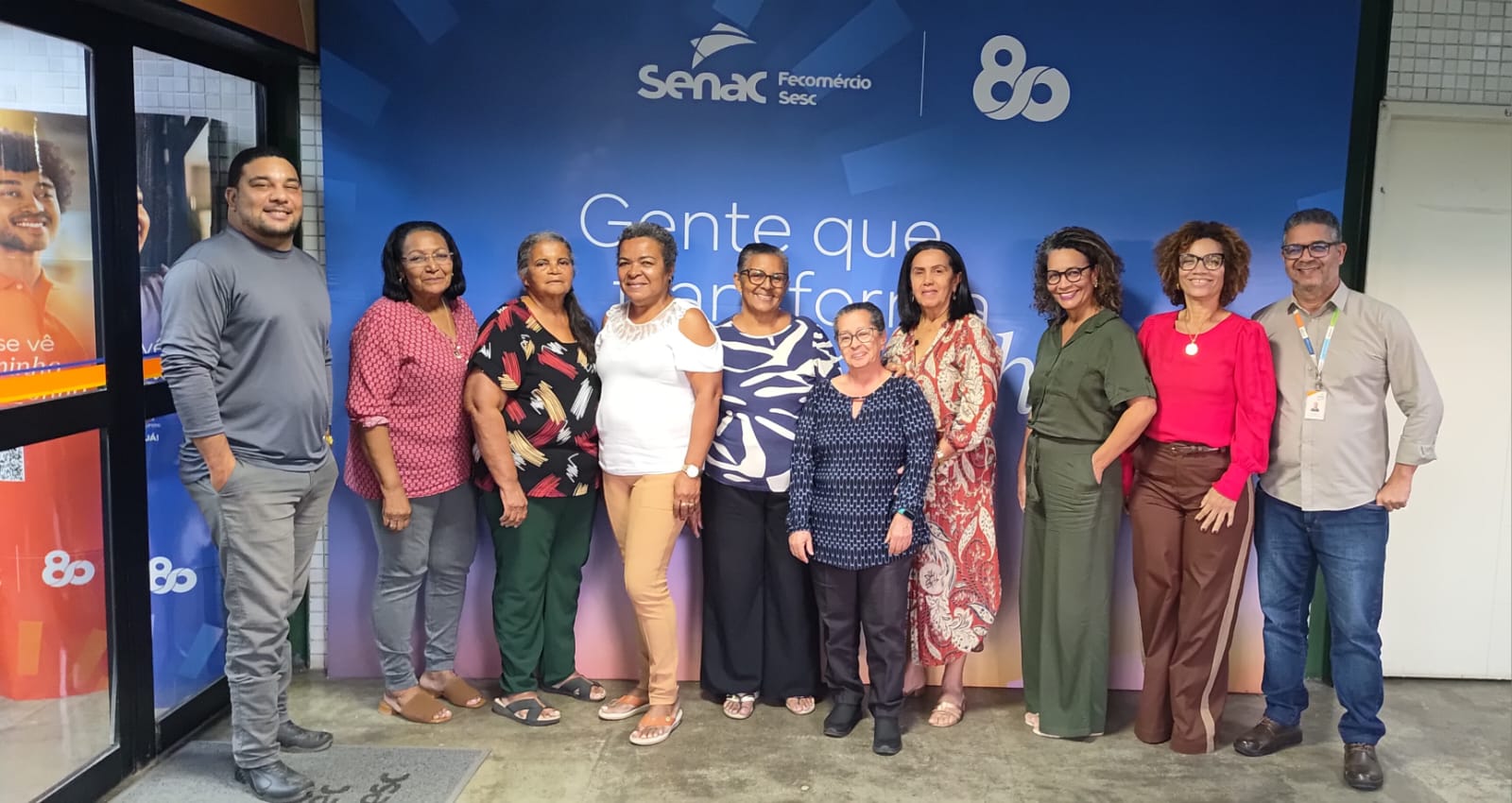 Camaçari: aposentadas concluem curso de informática em parceria com o Senac