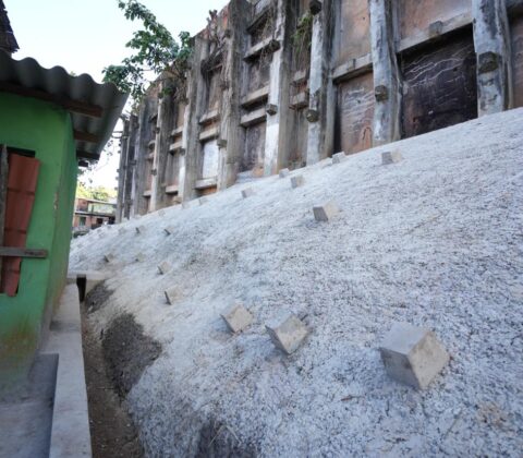 Imagem do post Prefeitura entrega contenção de encosta no Ogunjá e beneficia cerca de 60 famílias