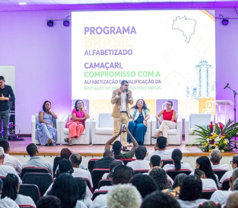 Imagem do post Mais de 250 alunos recebem certificação do Programa Brasil Alfabetizado em Camaçari