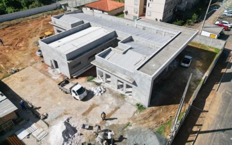 Imagem do post Lauro de Freitas: obra da USF de Capiarara ultrapassa 60% e entra na fase de acabamentos