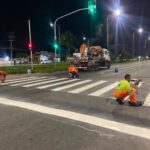 Lauro de Freitas amplia sinalização viária em diferentes pontos da cidade