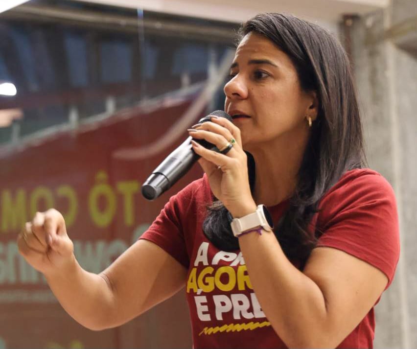 “O debate sobre o Ideb precisa considerar a realidade e os desafios das redes de ensino”, afirma Rowenna Brito