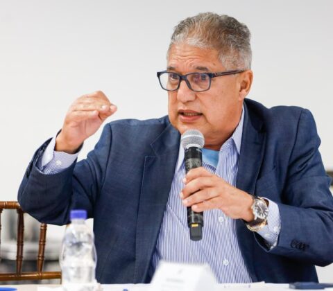 Imagem do post “Se fosse um bom gestor, teria a humildade de rodar o estado para escutar a opinião do povo”, afirma Rosemberg