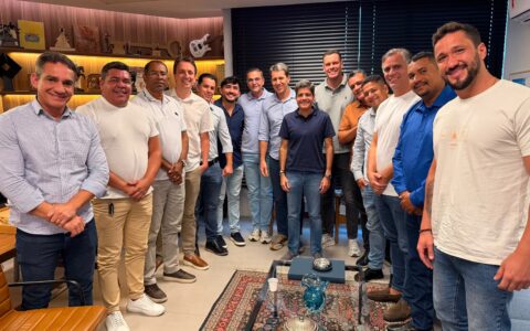 Imagem do post “Essa imagem fala mais do que qualquer palavra que eu possa trazer”, diz ACM Neto em reunião com comitiva de Jequié