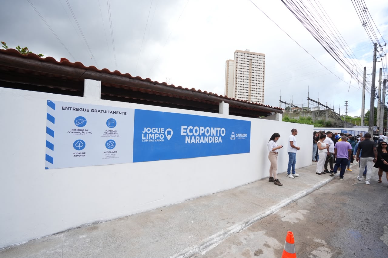 Prefeitura entrega 14 novos boxes no Camelódromo de Narandiba e inaugura ecoponto