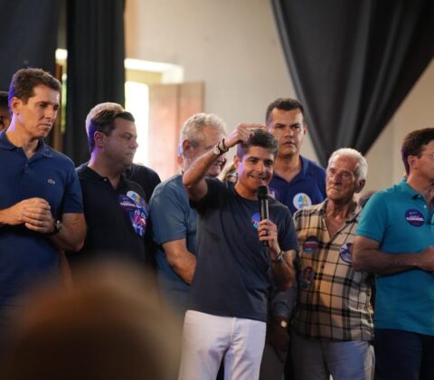 Imagem do post ACM Neto promete “pulso firme” na segurança e critica BR-324 em Nazaré