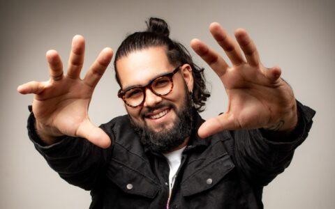 Imagem do post Biel Brito, da banda DiDengo, reúne parcerias com grandes nomes e destaca trajetória na música baiana