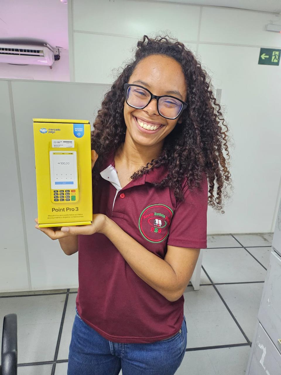 Prefeitura de Lauro de Freitas entrega maquininhas a participantes do Ganhaê e fortalece parceria com o Mercado Livre