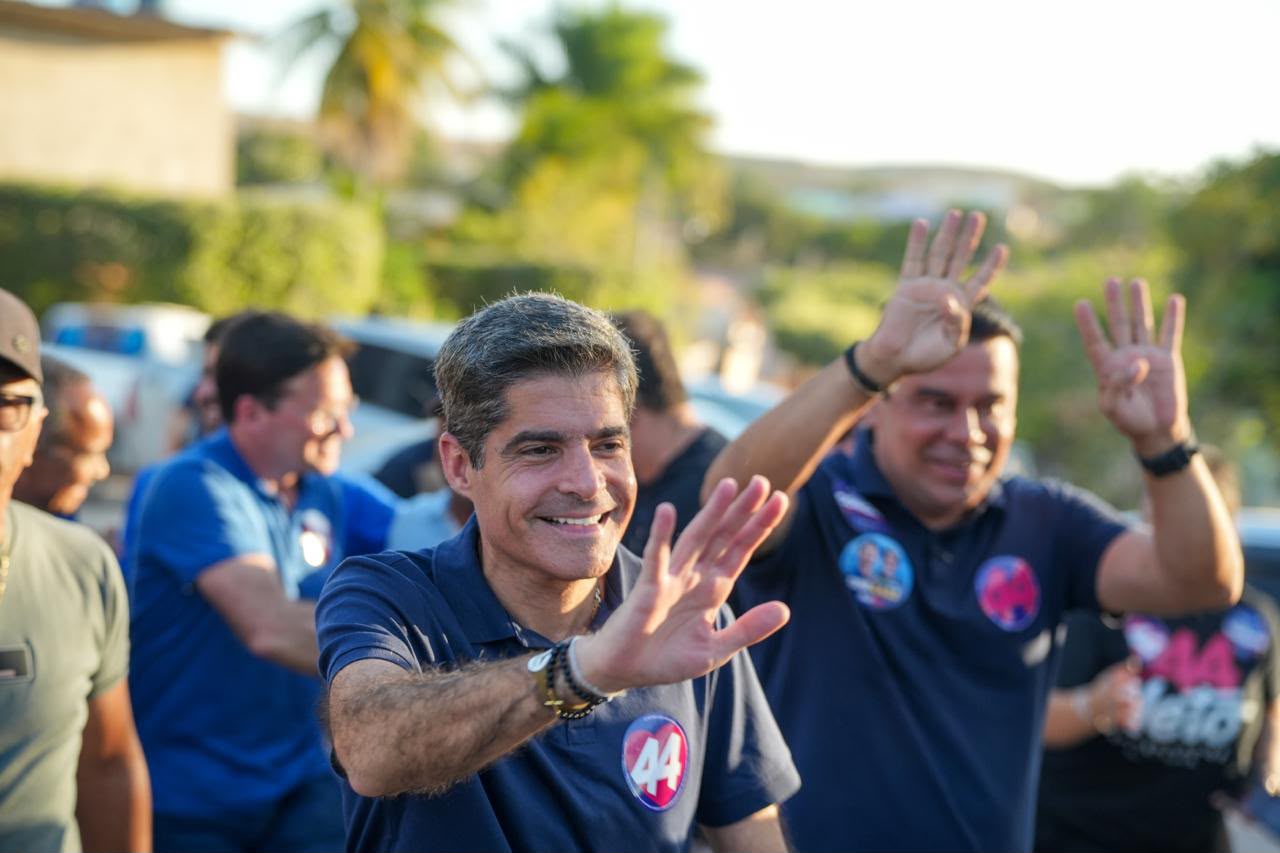 ACM Neto promete novo campus da Uneb e hospital no Oeste da Bahia durante campanha