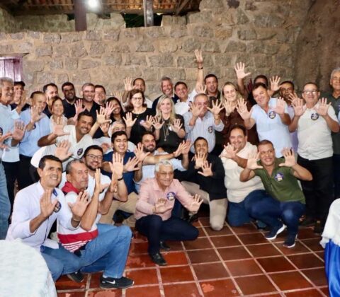 Imagem do post Ivana Bastos reúne prefeitos em Guanambi no primeiro grande ato de campanha