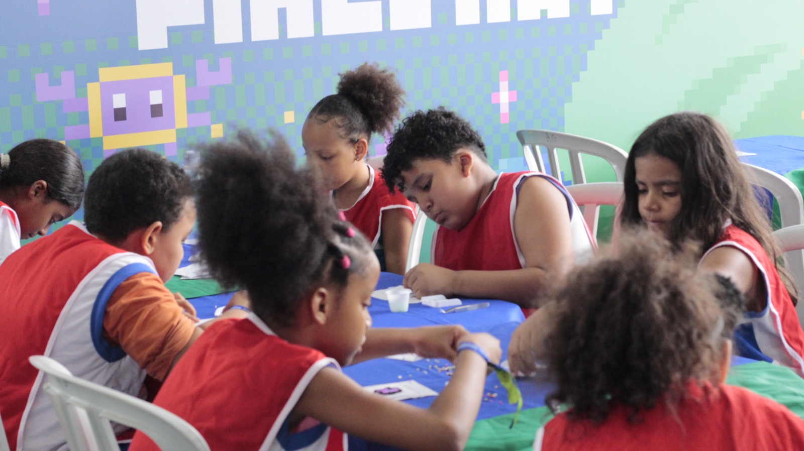Projeto leva realidade virtual e games para escolas públicas de Salvador