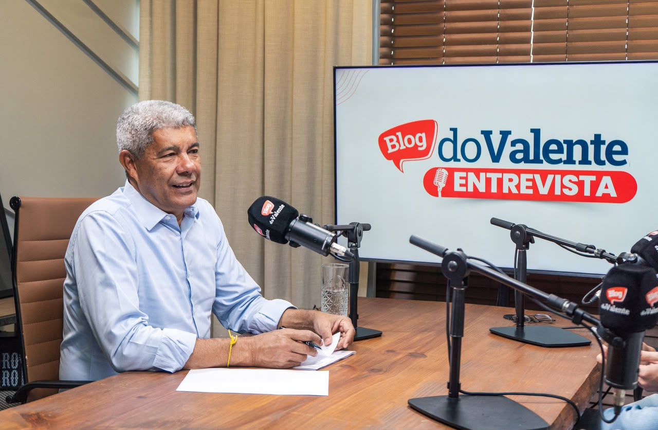 Jerônimo Rodrigues destaca queda no abandono escolar e aponta desafios na educação