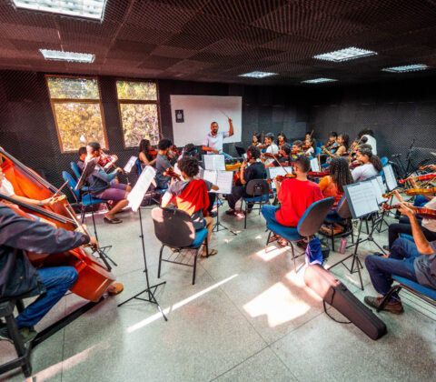 Imagem do post Orquestra Juvenil de Camaçari apresenta recital gratuito nesta quinta