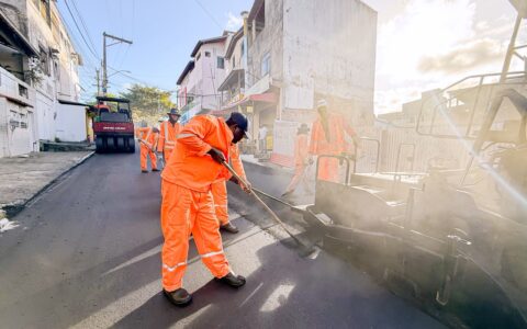 Imagem do post Rua de Itinga ganha novo asfalto em ação do Pavimenta Lauro